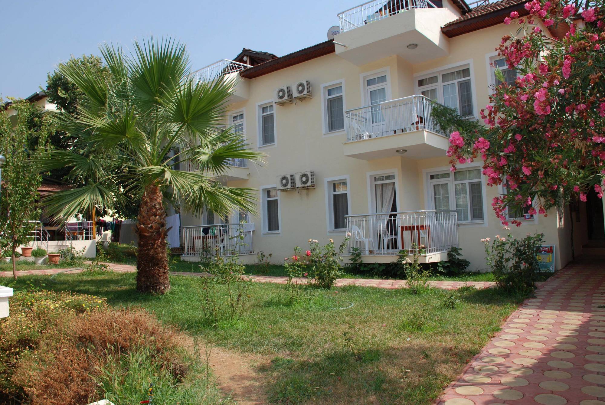 Tolay Hotel Олудениз Екстериор снимка