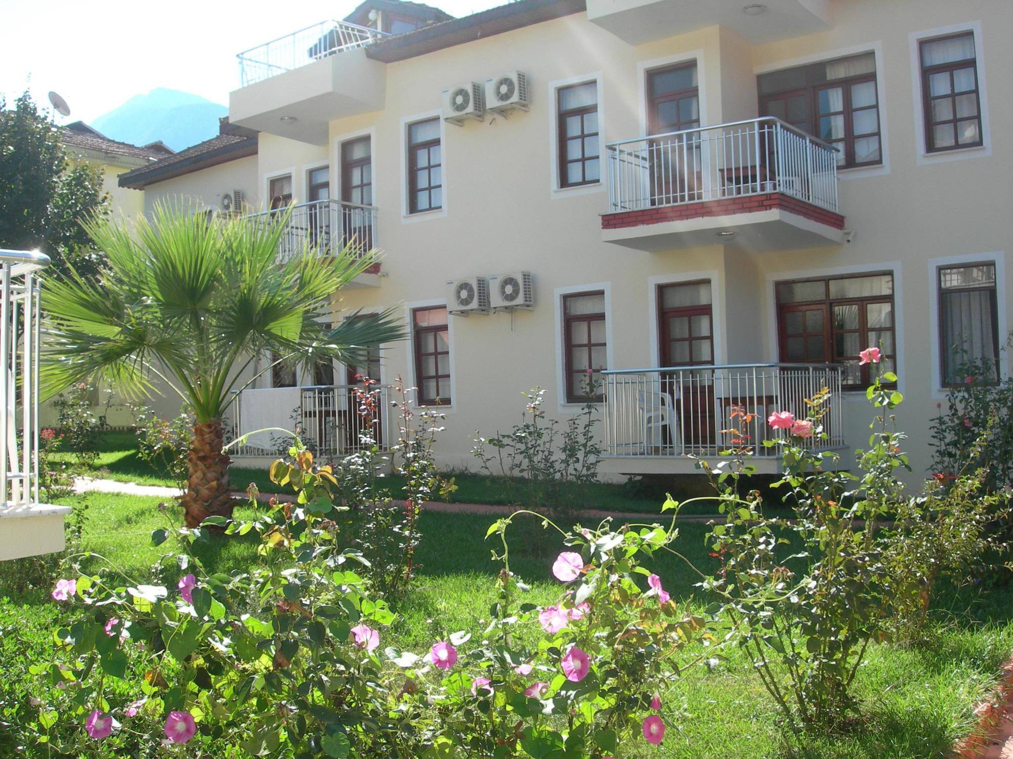 Tolay Hotel Олудениз Екстериор снимка